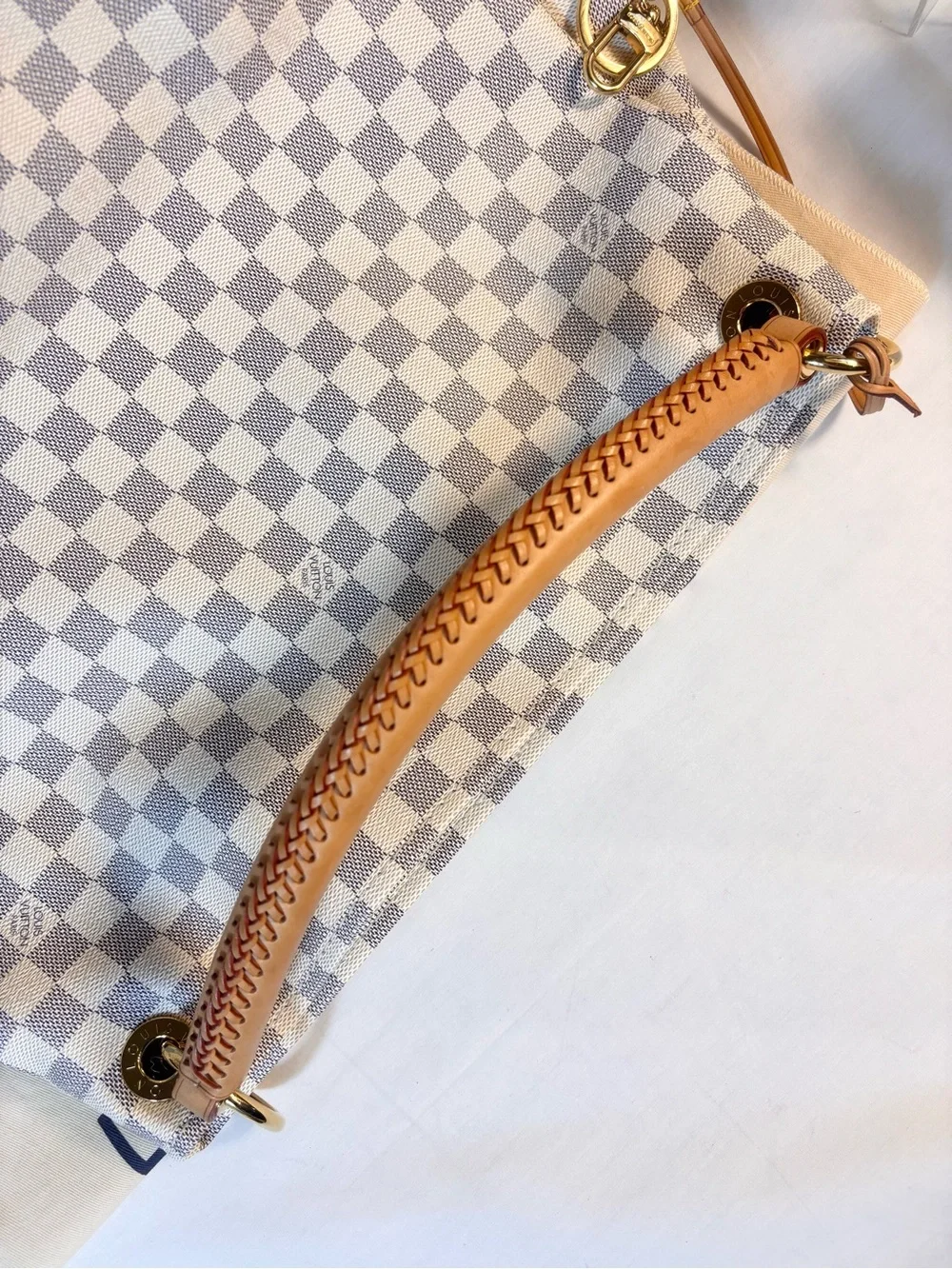 Amazing Louis Vuitton Artsy Azur